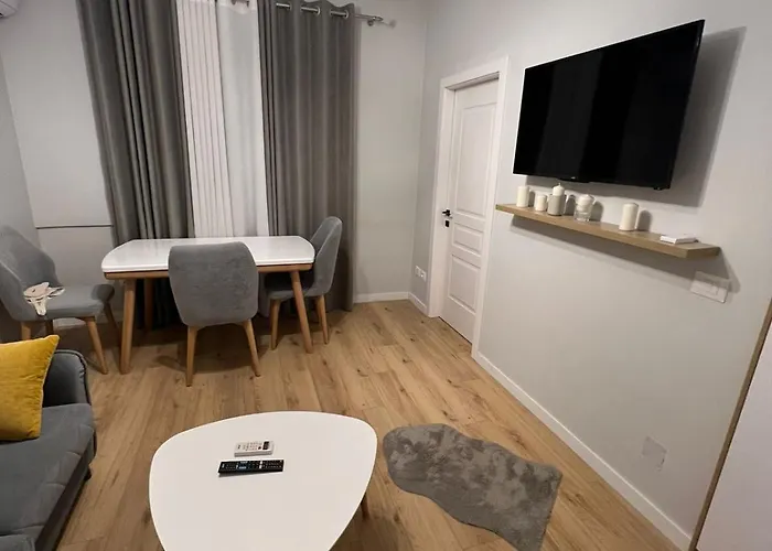 Ring Center Downtown Apartment Tirana