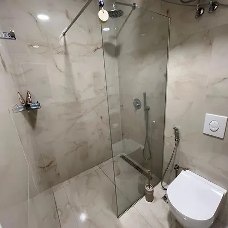 Ring Center Downtown Апартаменты Тирана